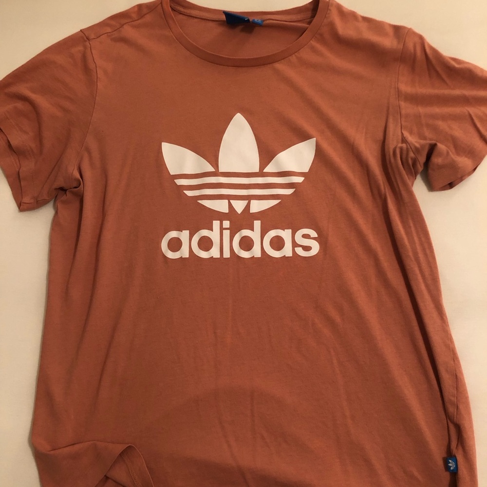 Adidas shirt size L